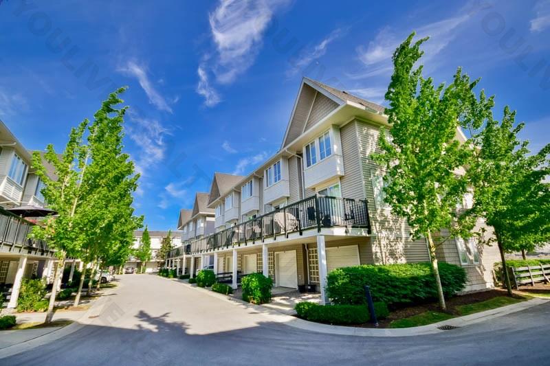 2418 Avon Place